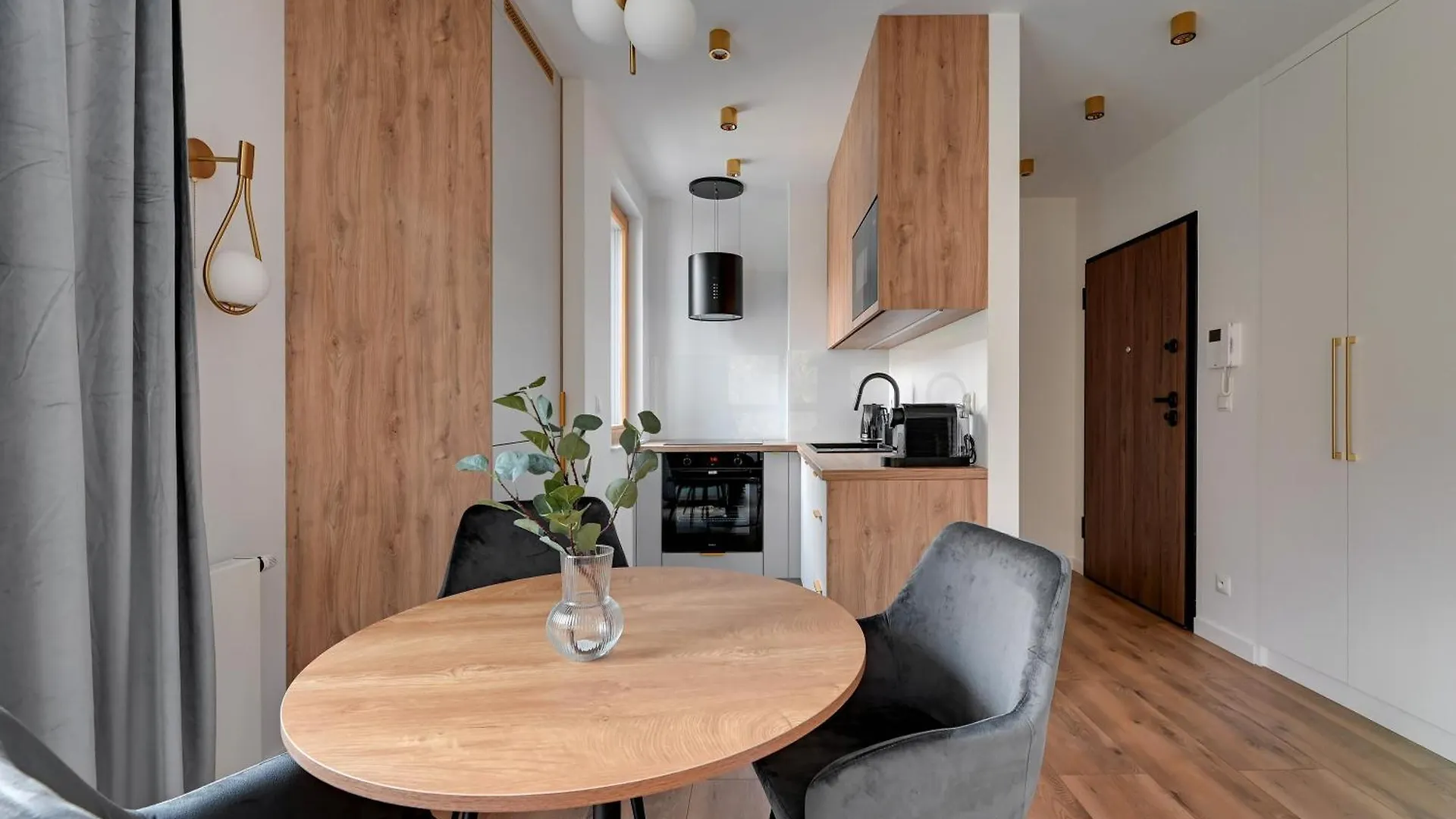Lion Apartments - Mloda Polska Nowe Apartamenty Z Parkingiem Sopot