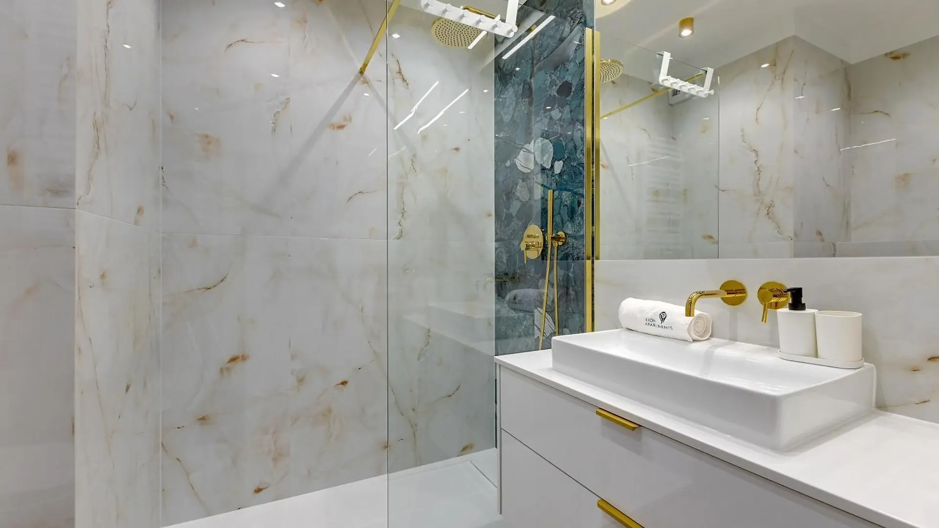 Lion Apartments - Mloda Polska Nowe Apartamenty Z Parkingiem Sopot 0*,
