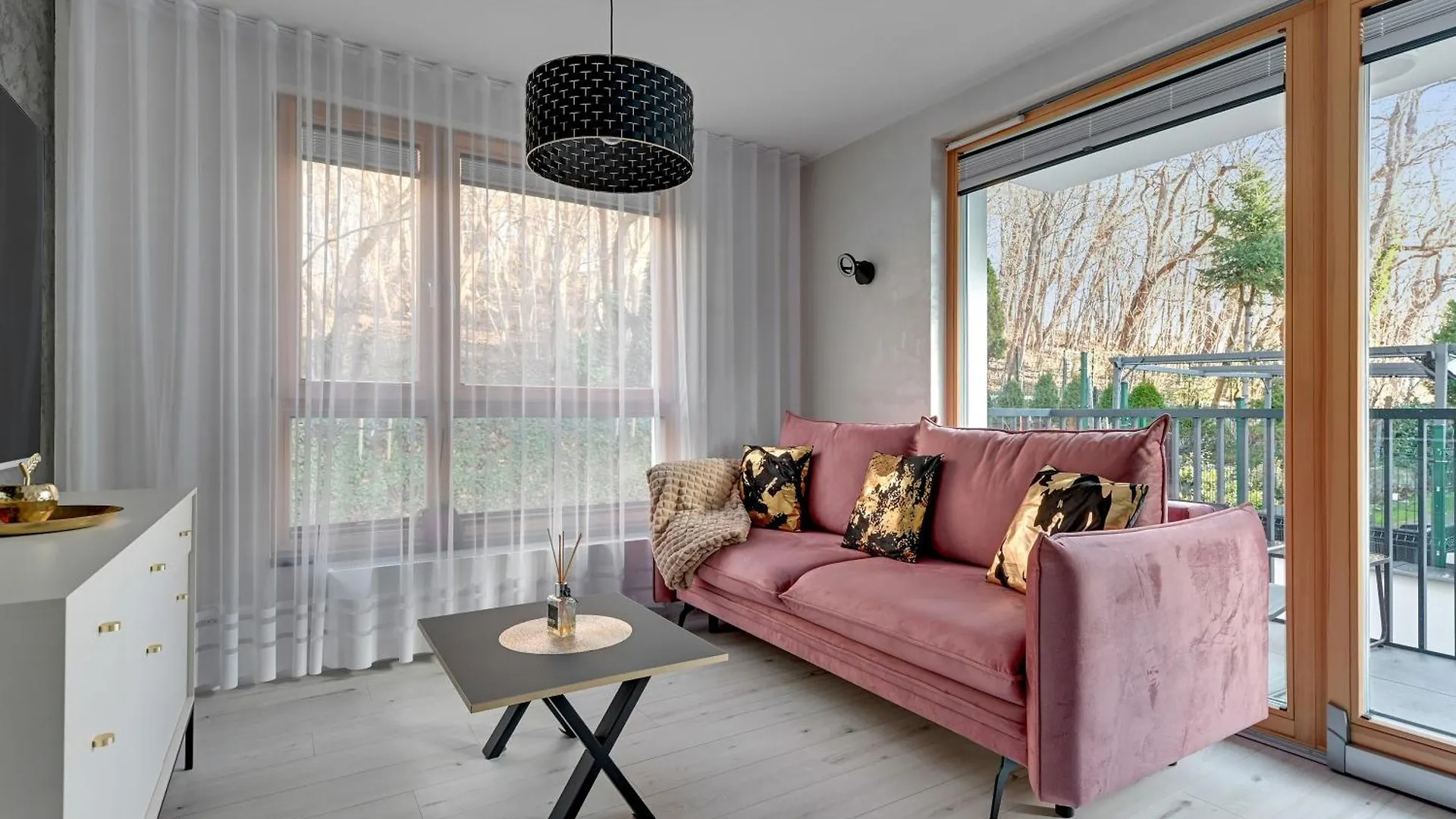 Lion Apartments - Mloda Polska Nowe Apartamenty Z Parkingiem Sopot