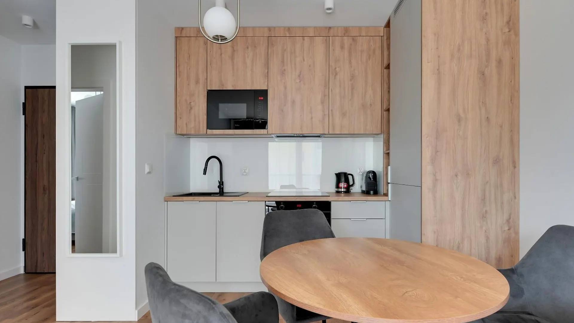 Lion Apartments - Mloda Polska Nowe Apartamenty Z Parkingiem Sopot